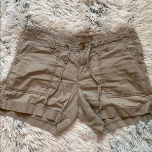 Old navy women’s cargo shorts